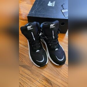 Sorel Women's Kinetic RNEGD Conquest Boot